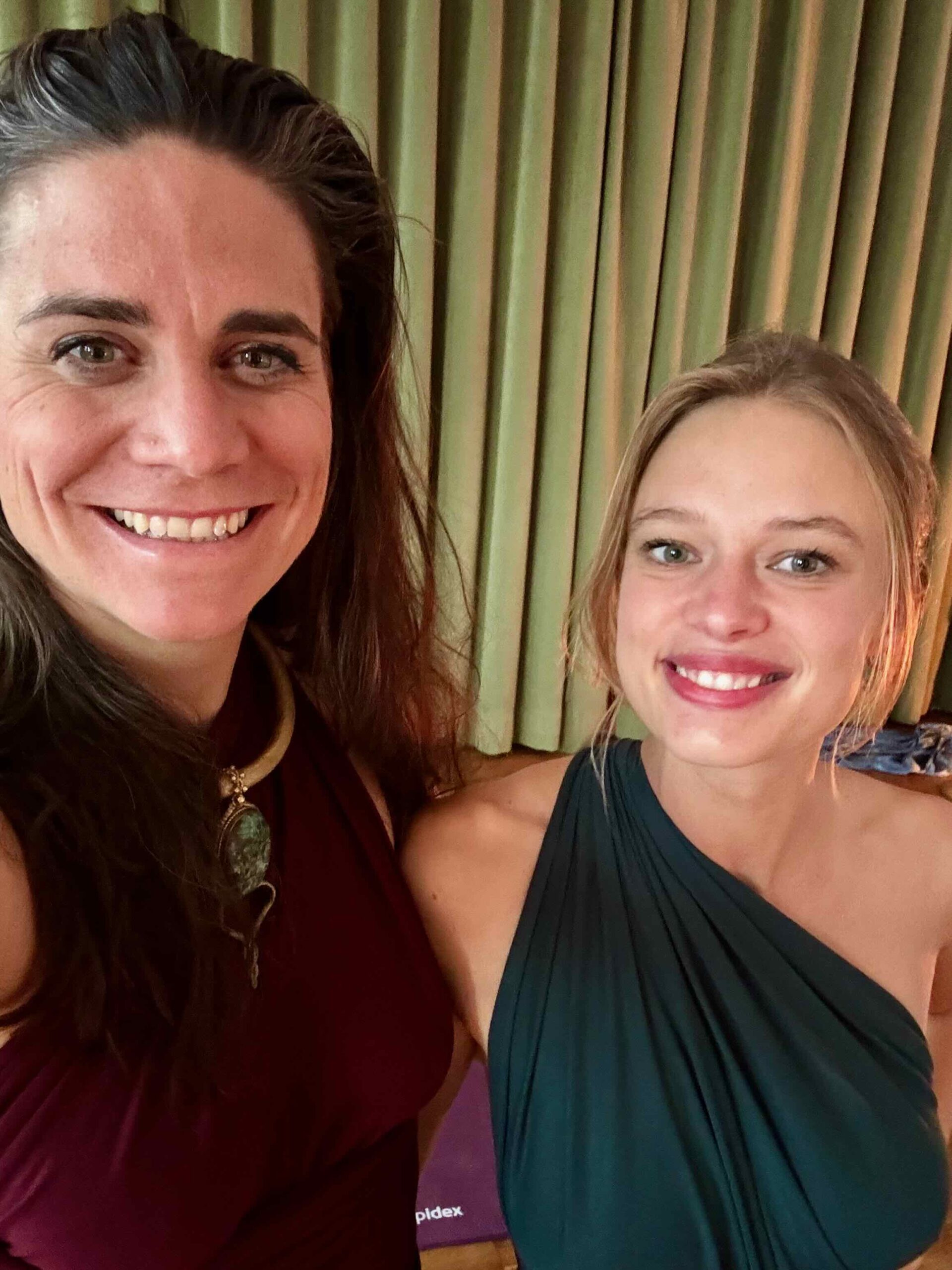 A Taste of Tantra & Clarity – A Journey into inner freedom & transformation mit Pauline und Ricarda